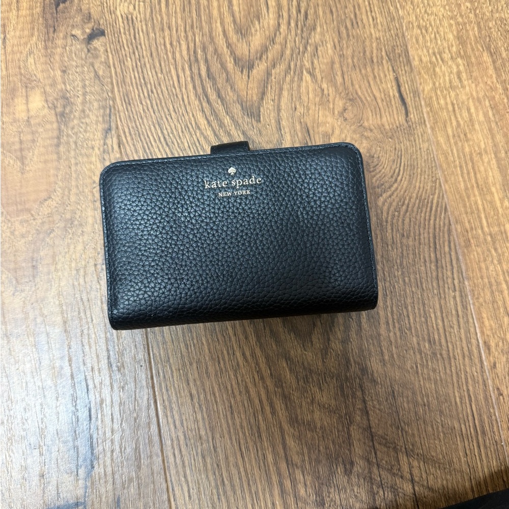 NWOT black Kate spade wallet
